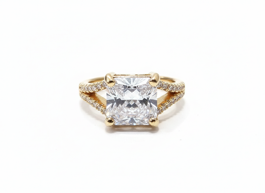 Princess Cut Engagement Ring